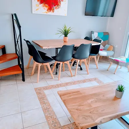 Horizon Apartment Ermioni